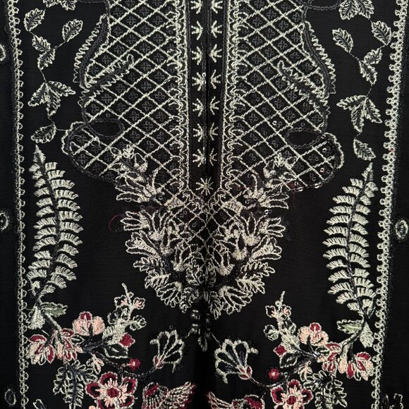 Gulaal Fancy Outfit - Never Worn - Picture 2 of 7